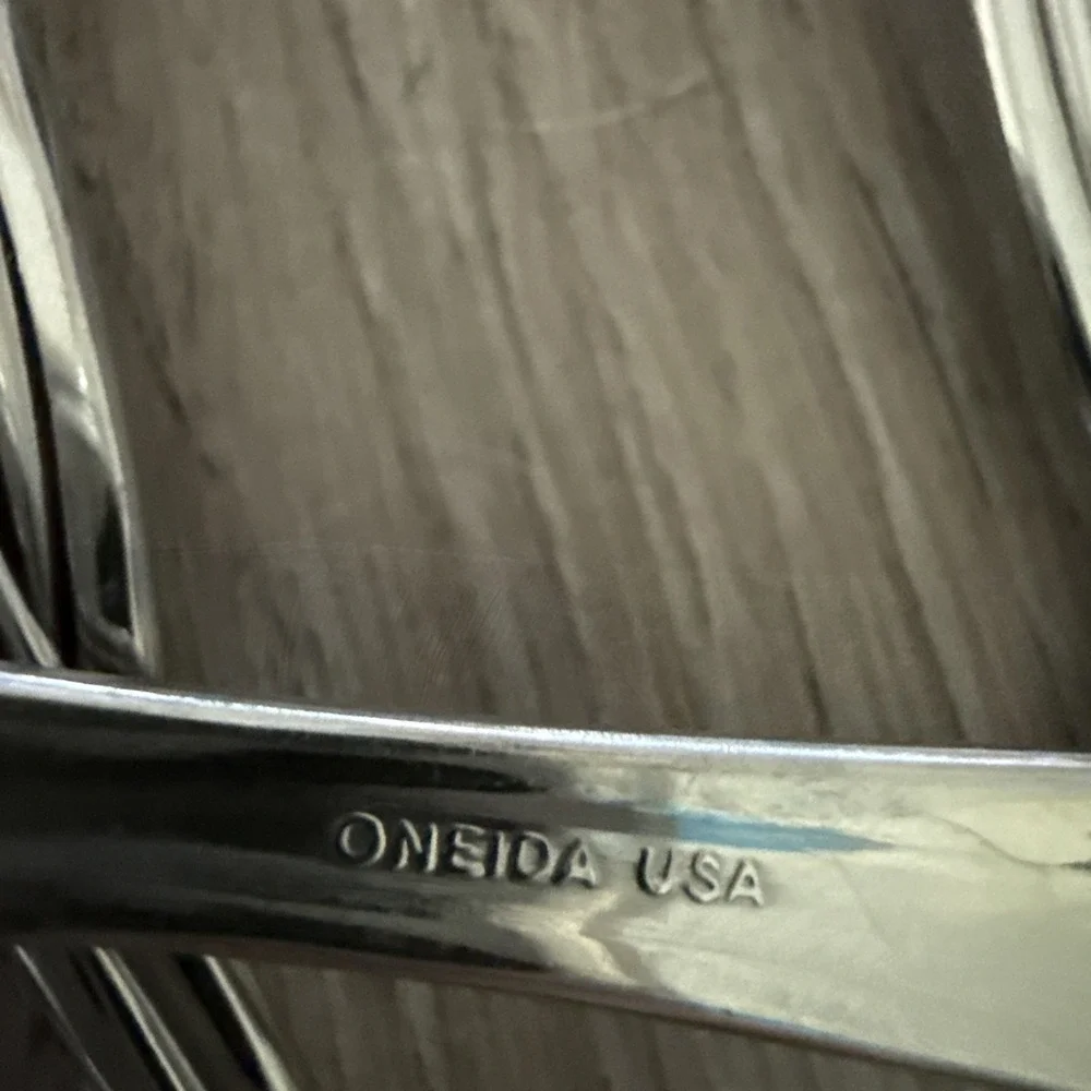 Oneida Axis Set of 7 Dinner‎ Oval Place Soup Spoons 7 1/4